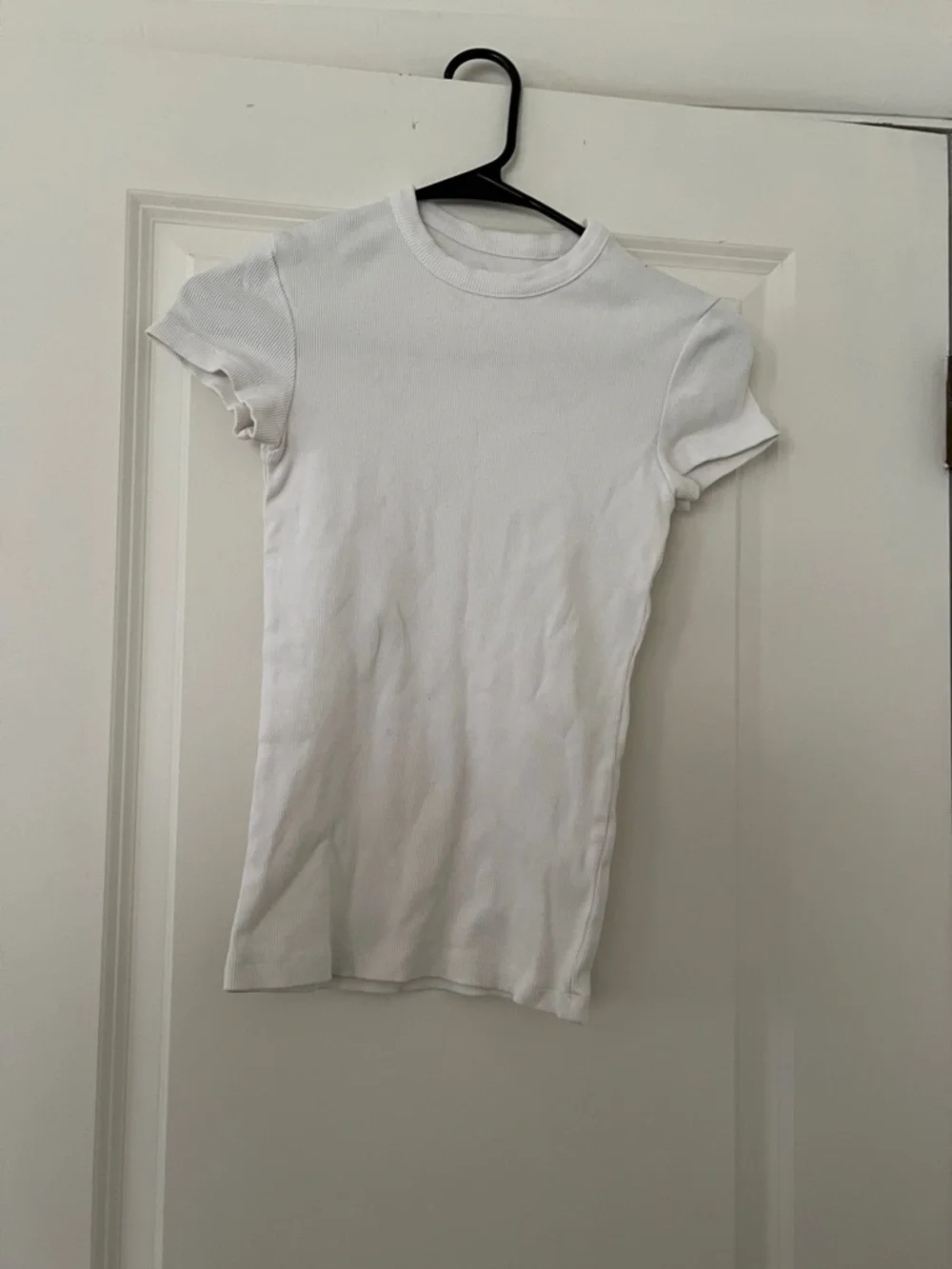Derf Avenue White Ribbed Tee - Picture 3 of 3
